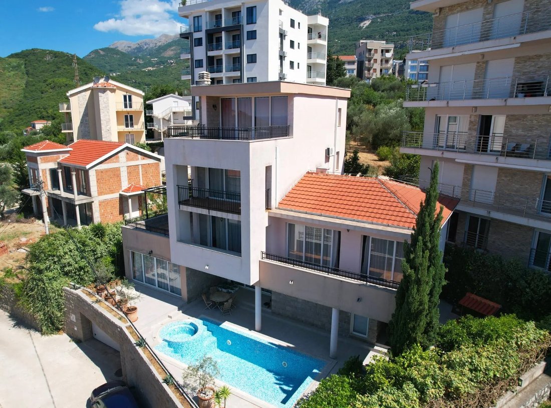 Villa in Bečići, Budva Municipality, Montenegro 5 - 18522646