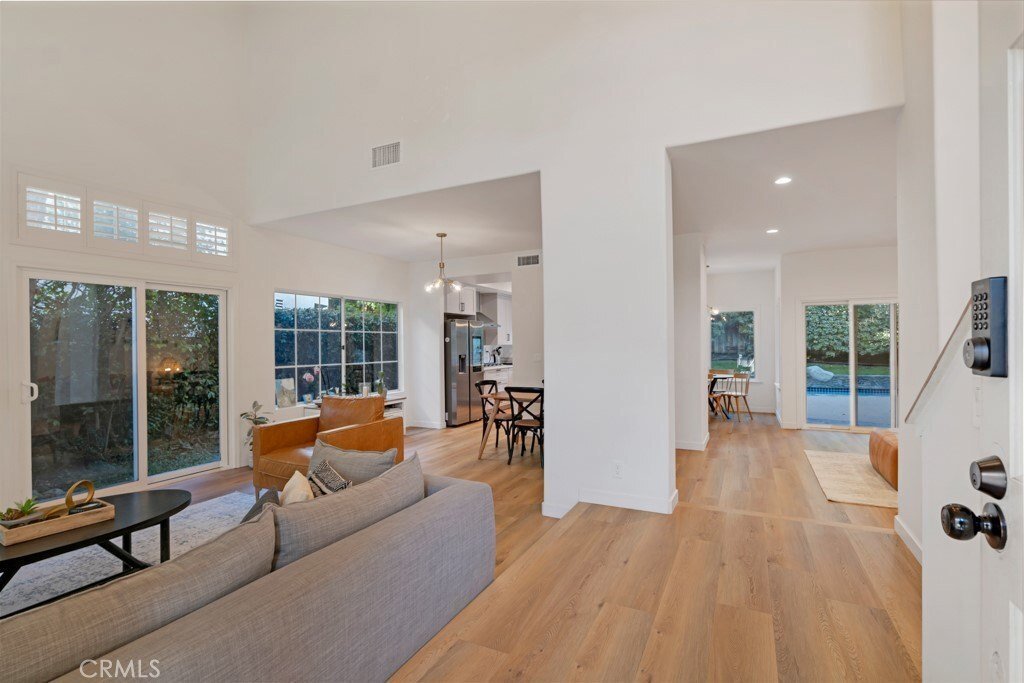 House in Oak Park, California, United States 5 - 18369783