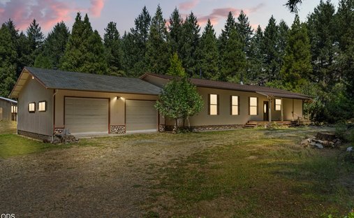 Land in Azalea, Oregon, United States 1