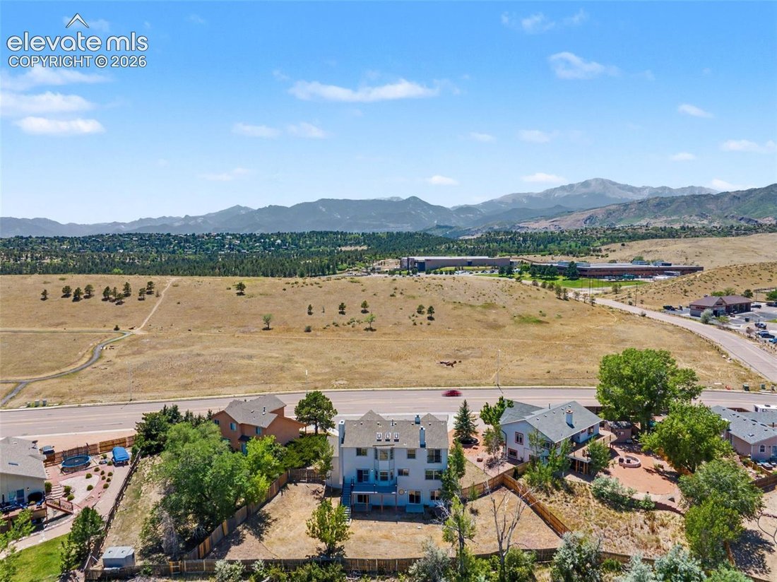 House in Colorado Springs, Colorado, United States 4 - 18440365