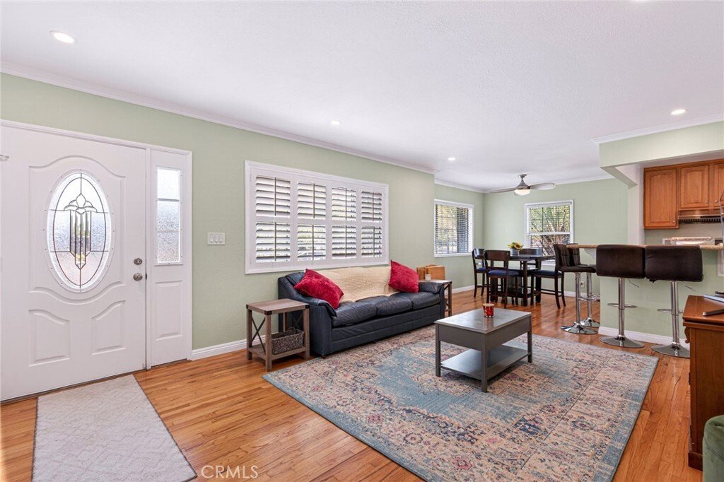 House in Signal Hill, California, United States 3 - 17866675