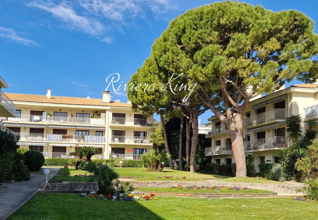 Apartment in Saint-Jean-Cap-Ferrat, Provence-Alpes-Côte d'Azur, France 1 - 16768433
