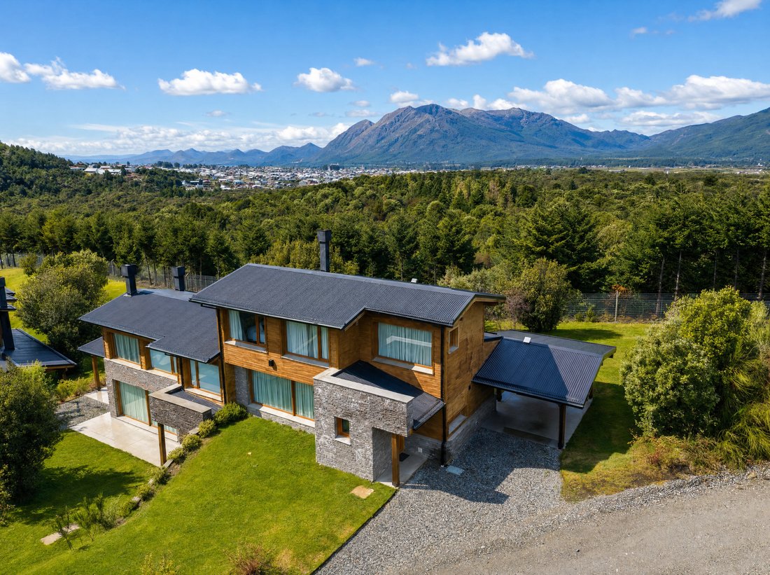 Townhouse in San Carlos de Bariloche, Río Negro, Argentina 1 - 18522495