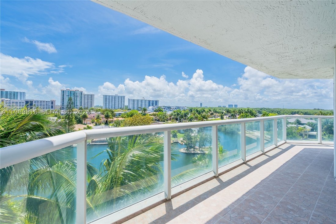 Condo in Sunny Isles Beach, Florida, United States 2 - 17696986