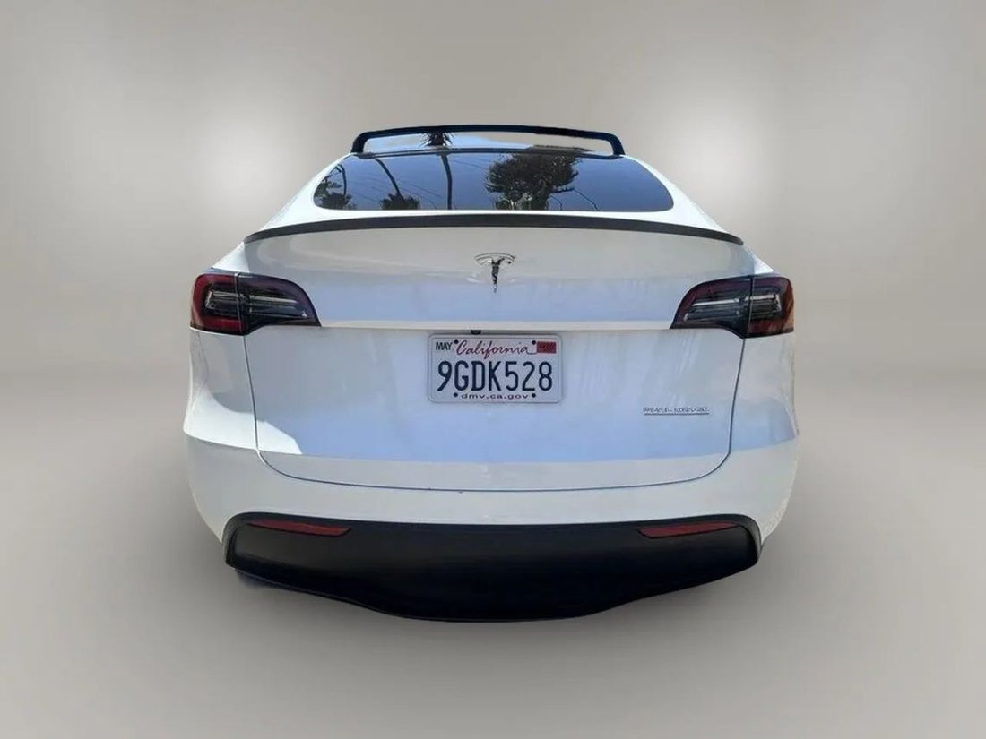 Suv in Riverside, CA, United States 5 - 18521535
