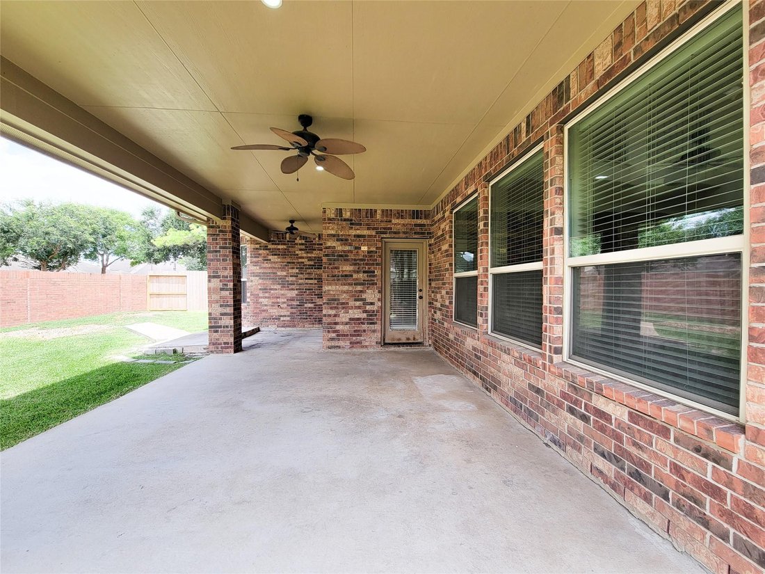 House in Pearland, Texas, United States 3 - 18521190