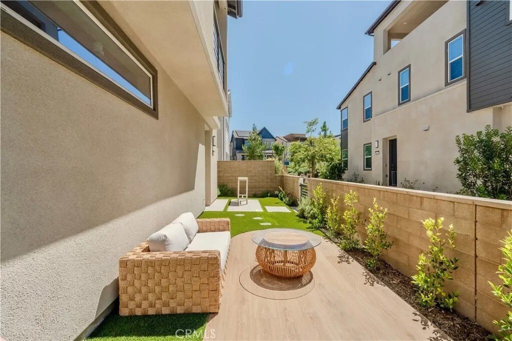 Condo in Irvine, California, United States 2 - 18379150