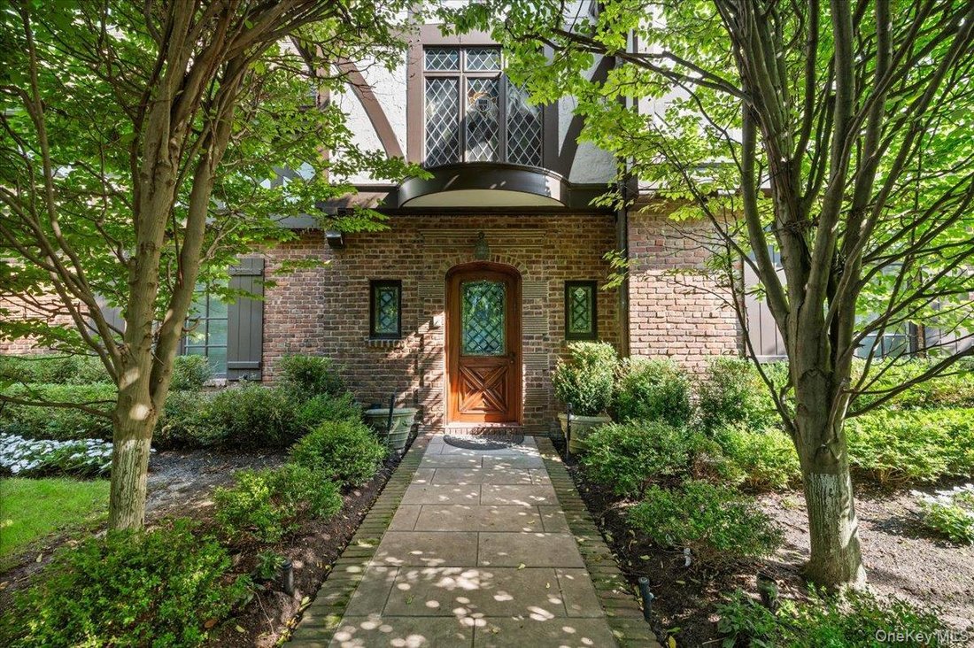 House in Lawrence, New York, United States 2 - 18521112