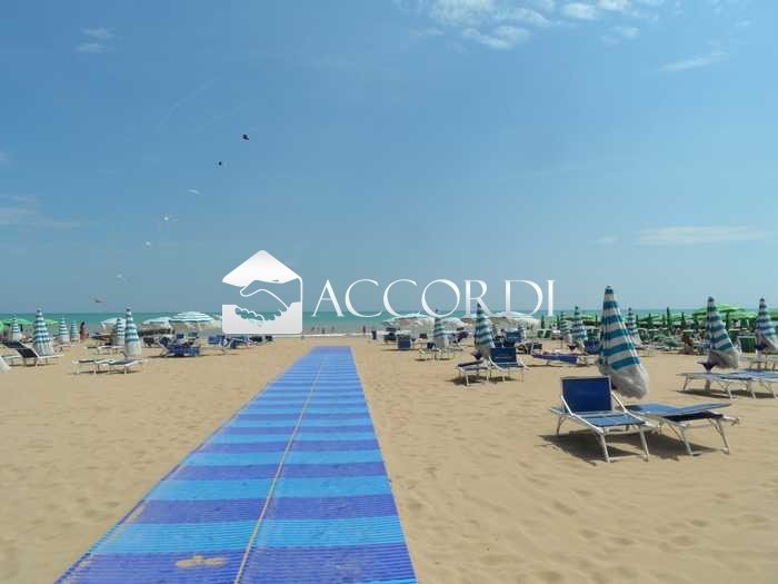 House in Lido di Jesolo, Jesolo, Veneto 2 - 18521340