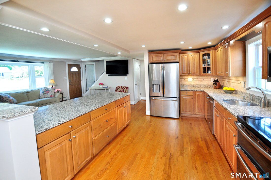 House in Simsbury, Connecticut, United States 3 - 18522213