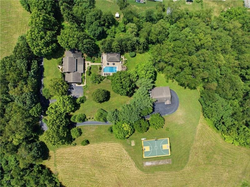 House in Uniontown, Pennsylvania, United States 3 - 18521008