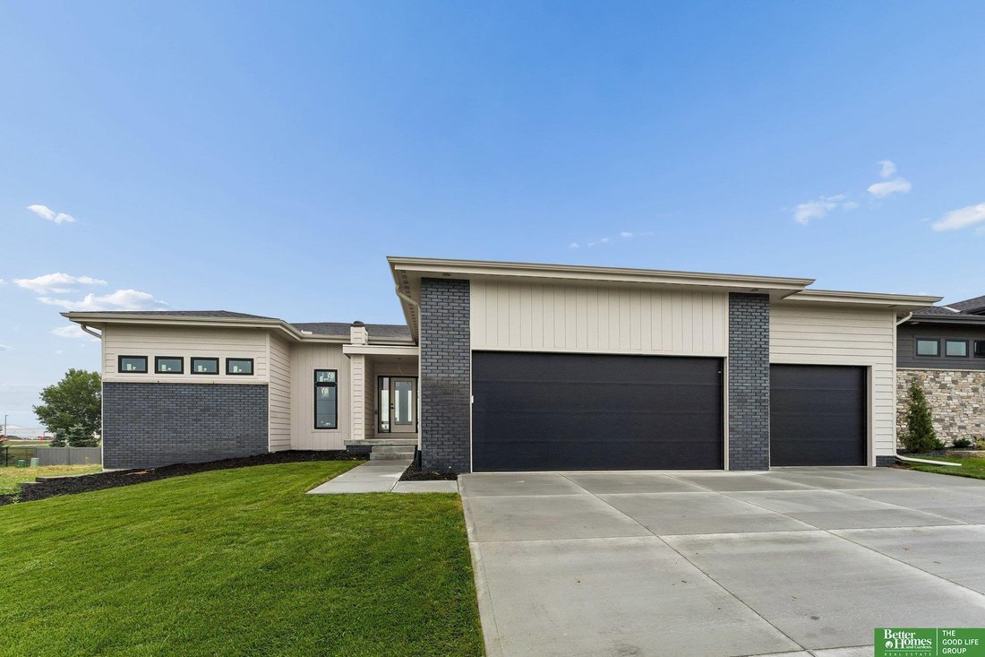House in Omaha, Nebraska, United States 1 - 18320575