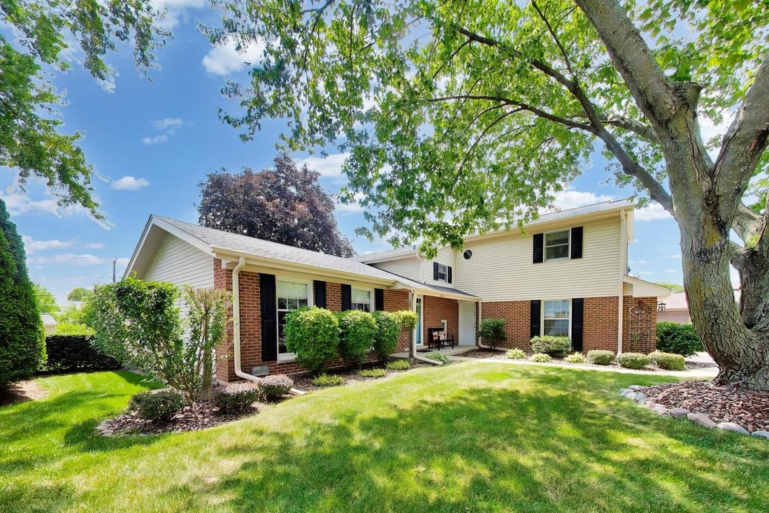 House in Prospect Heights, Illinois, United States 2 - 18392894