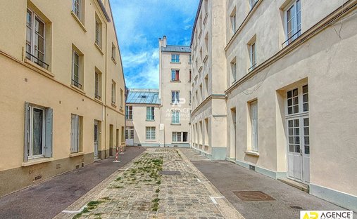 Apartment in Domaine National du Château, Versailles, France 1