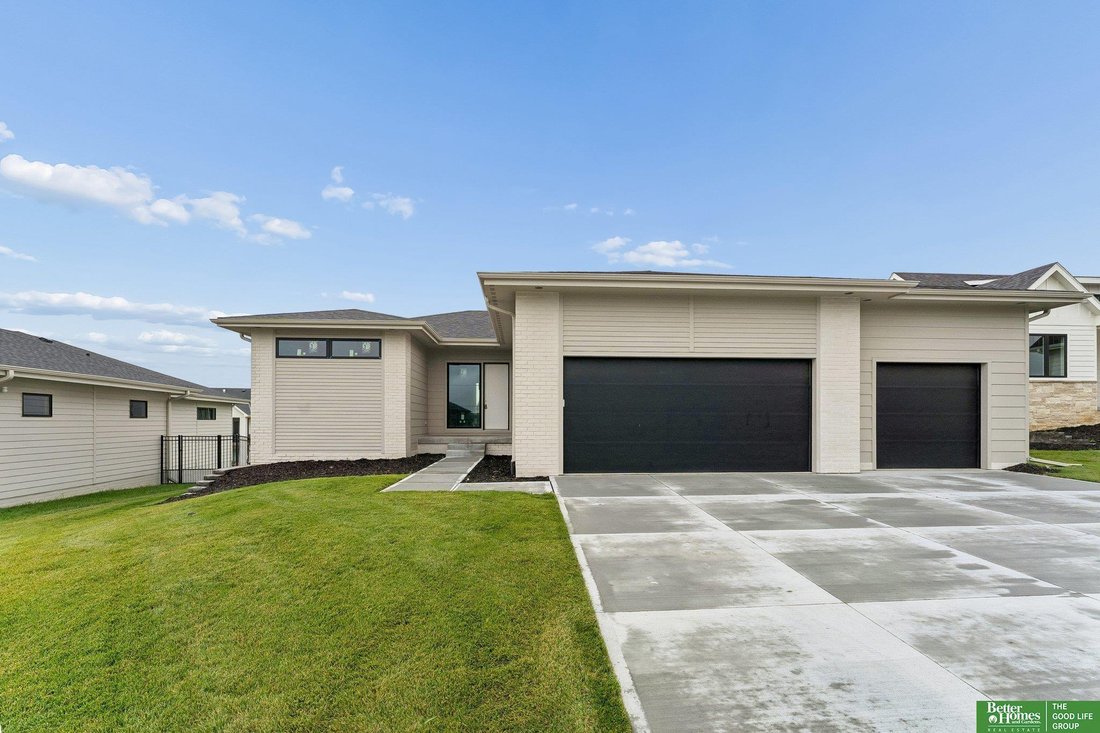 House in Omaha, Nebraska, United States 1 - 18320576