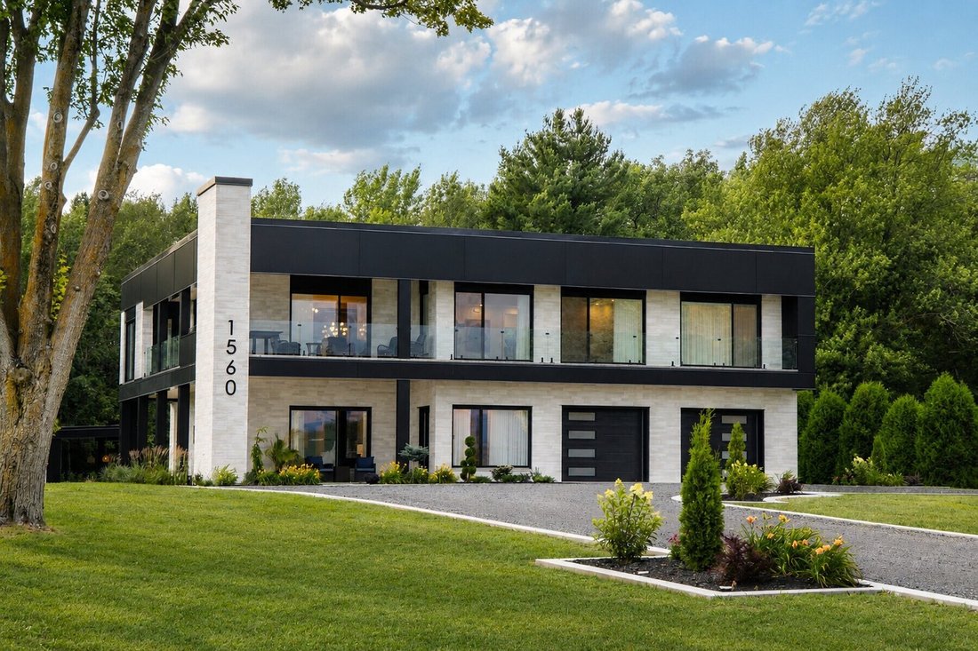 House in Berthierville, Quebec, Canada 1 - 18522032
