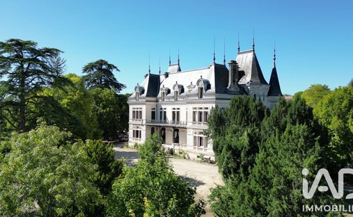 House in Jarnac, Nouvelle-Aquitaine, France 1