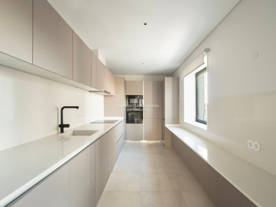Apartment in Arroios, Lisbon, Portugal 5 - 17972865