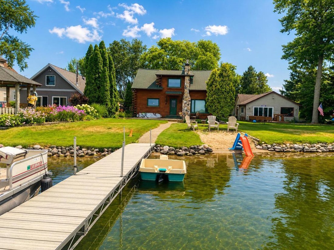House in East Troy, Wisconsin, United States 1 - 18518523