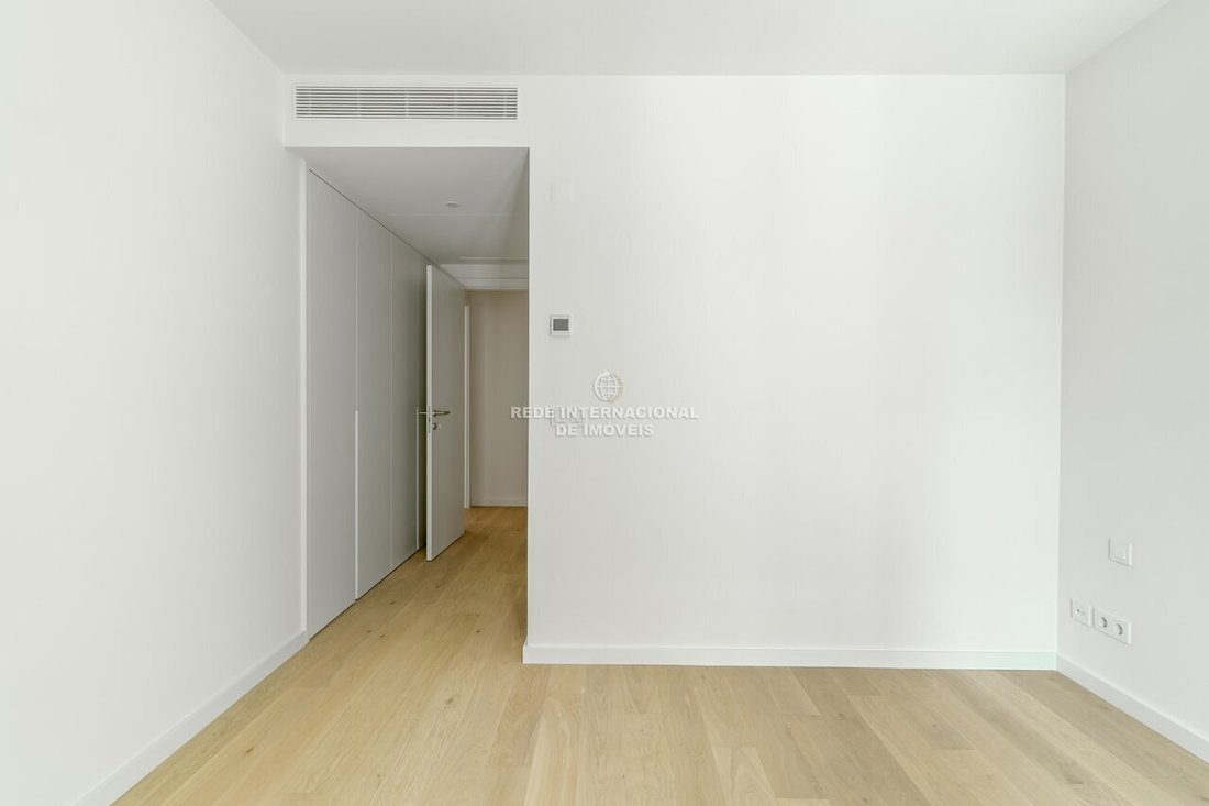 Wohnung in Avenidas Novas, Lissabon, Portugal 2 - 18099123