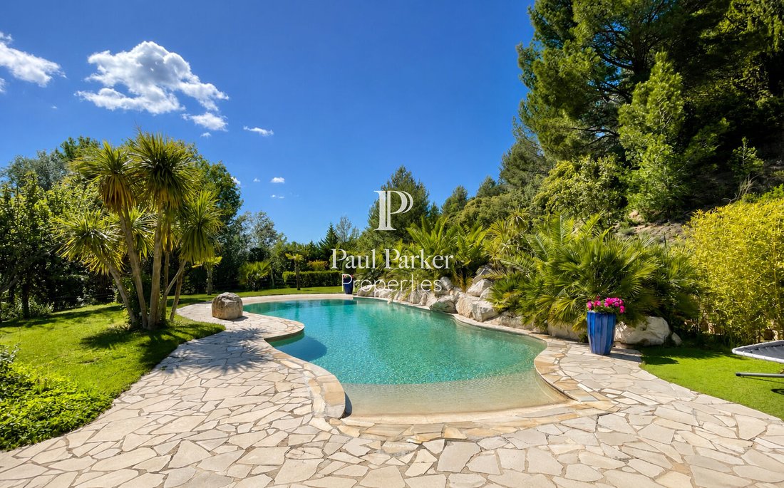 Villa in Comtale-Cente-Cours Mirabeau, Aix-en-Provence, France 1 - 18521571