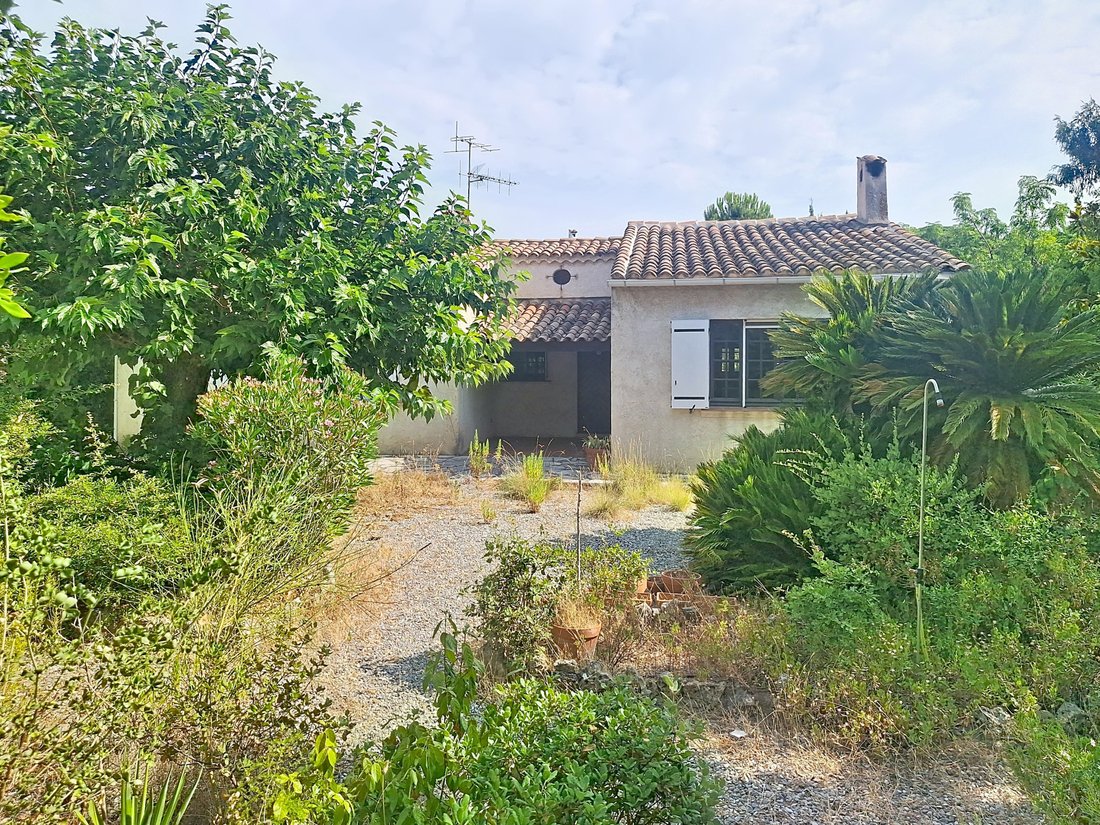 Villa in Exterieurs, Frejus, France 3 - 18520328