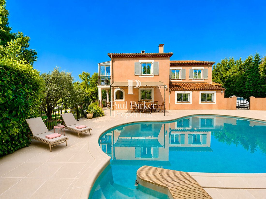 Villa en Mazenod-Bellevue-Saint Donat-Banon, Aix-en-Provence, Francia 1 - 17902520