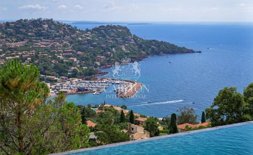 Villa in Théoule-sur-Mer, Provence-Alpes-Côte d'Azur, France 1