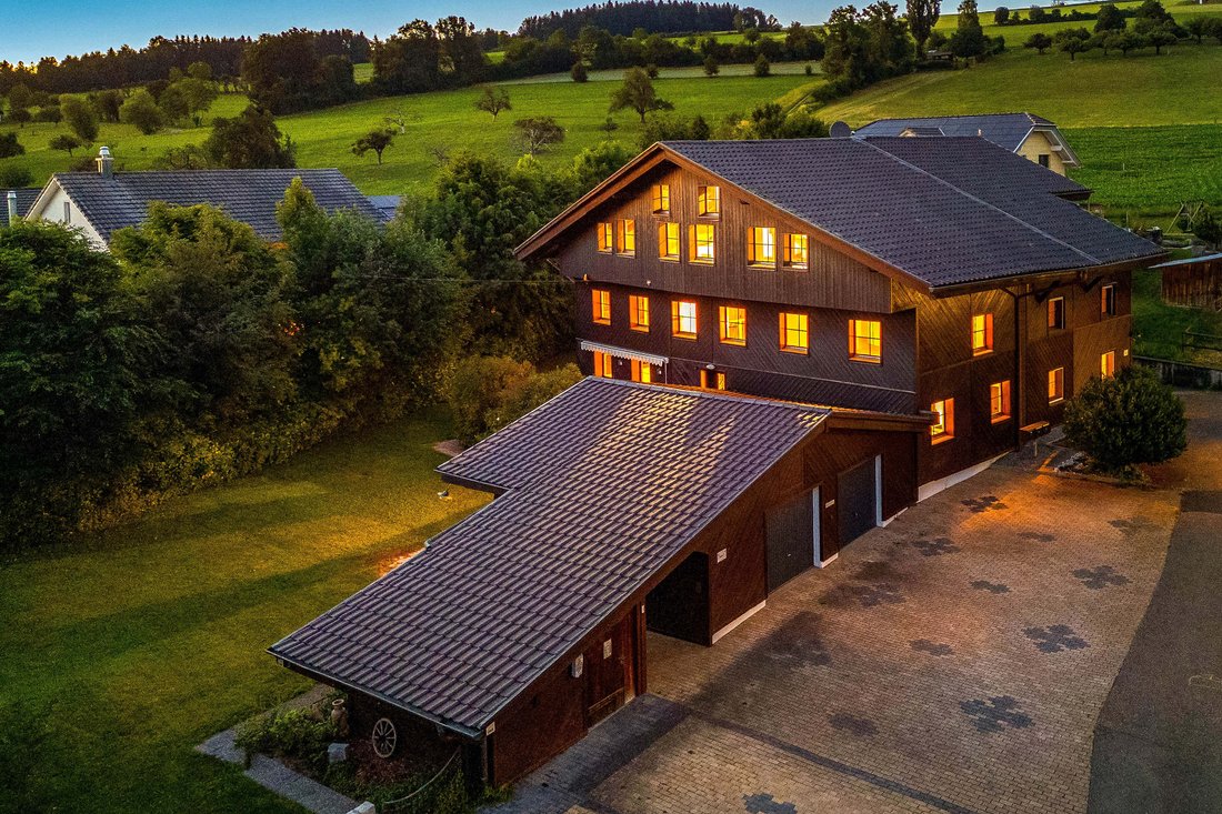Estate in Hohenrain, Lucerne, Switzerland 1 - 18522998