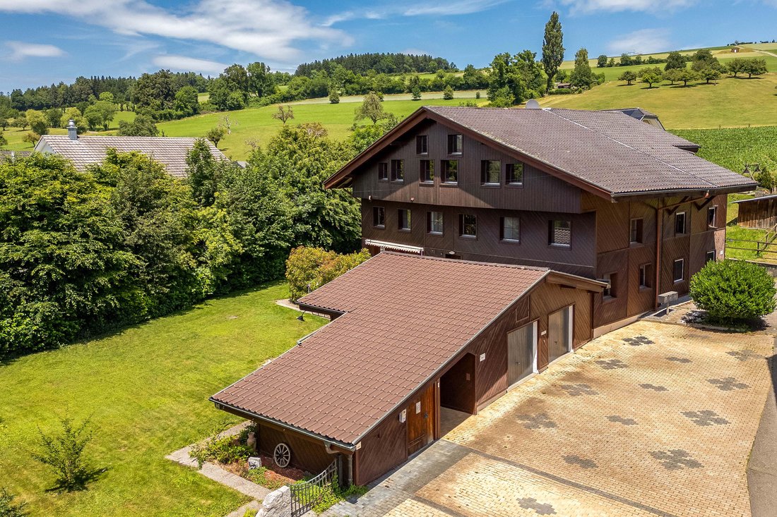 Estate in Hohenrain, Lucerne, Switzerland 2 - 18522998