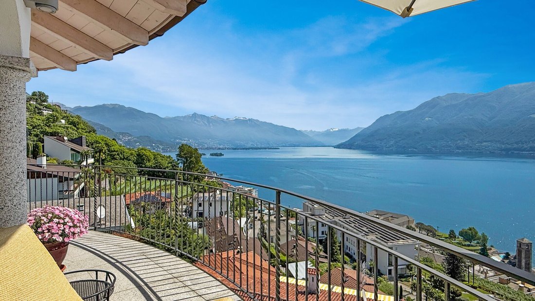 Villa in Brissago, Ticino, Switzerland 2 - 18523012