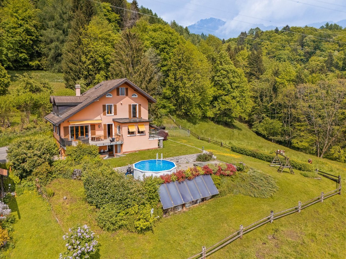 House in Blonay - Saint-Légier, Vaud, Switzerland 1 - 18523285