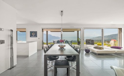 Apartment in Veytaux, Vaud, Switzerland 1