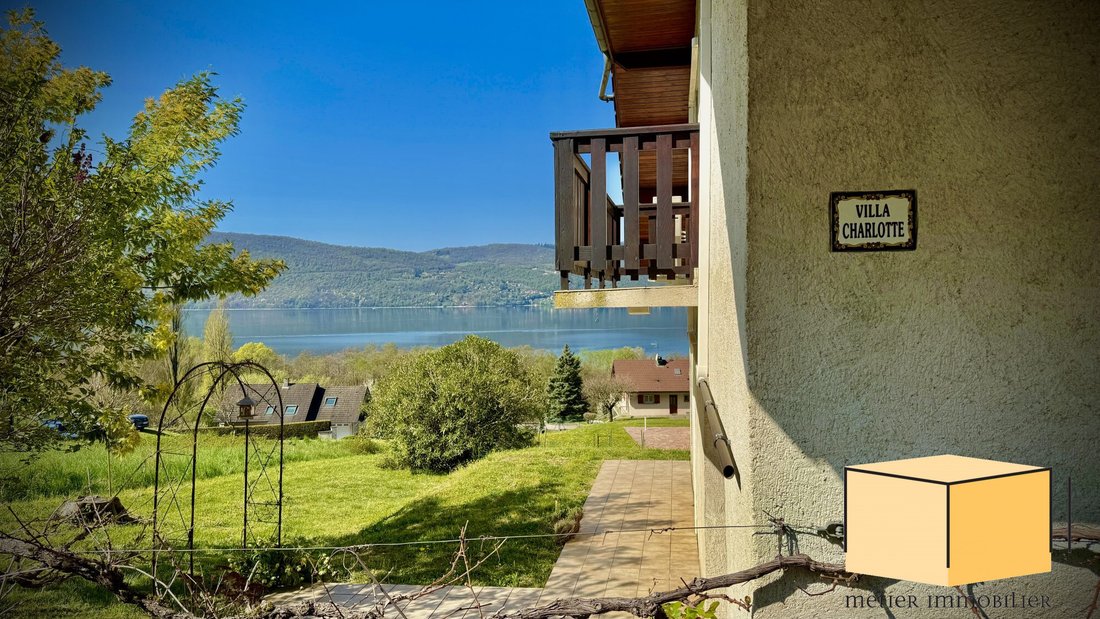 Villa in Chindrieux, Auvergne-Rhône-Alpes, France 1 - 18522786