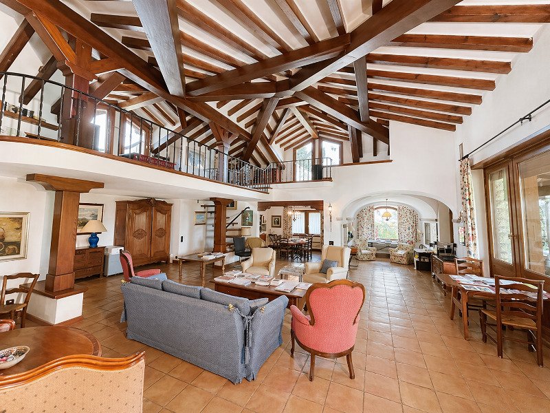 Villa in Morbio Inferiore, Ticino, Switzerland 2 - 18523040