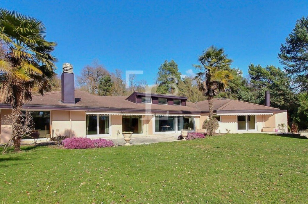 Estate in Lussy-sur-Morges, Vaud, Switzerland 2 - 18522989