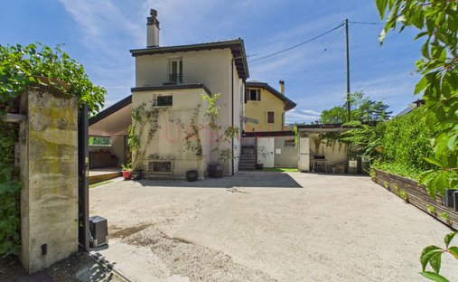 House in Chêne-Bougeries, Genève, Switzerland 1