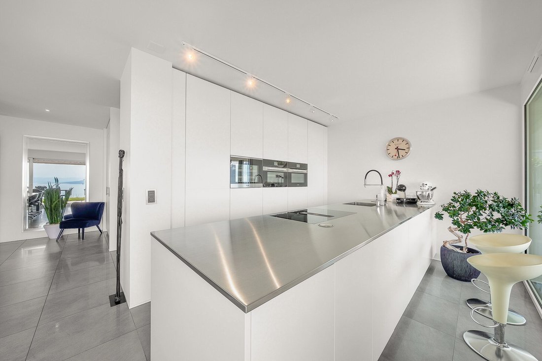 Apartment in Veytaux, Vaud, Switzerland 4 - 18523489