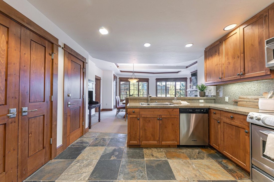 House in Truckee, California, United States 2 - 18522832