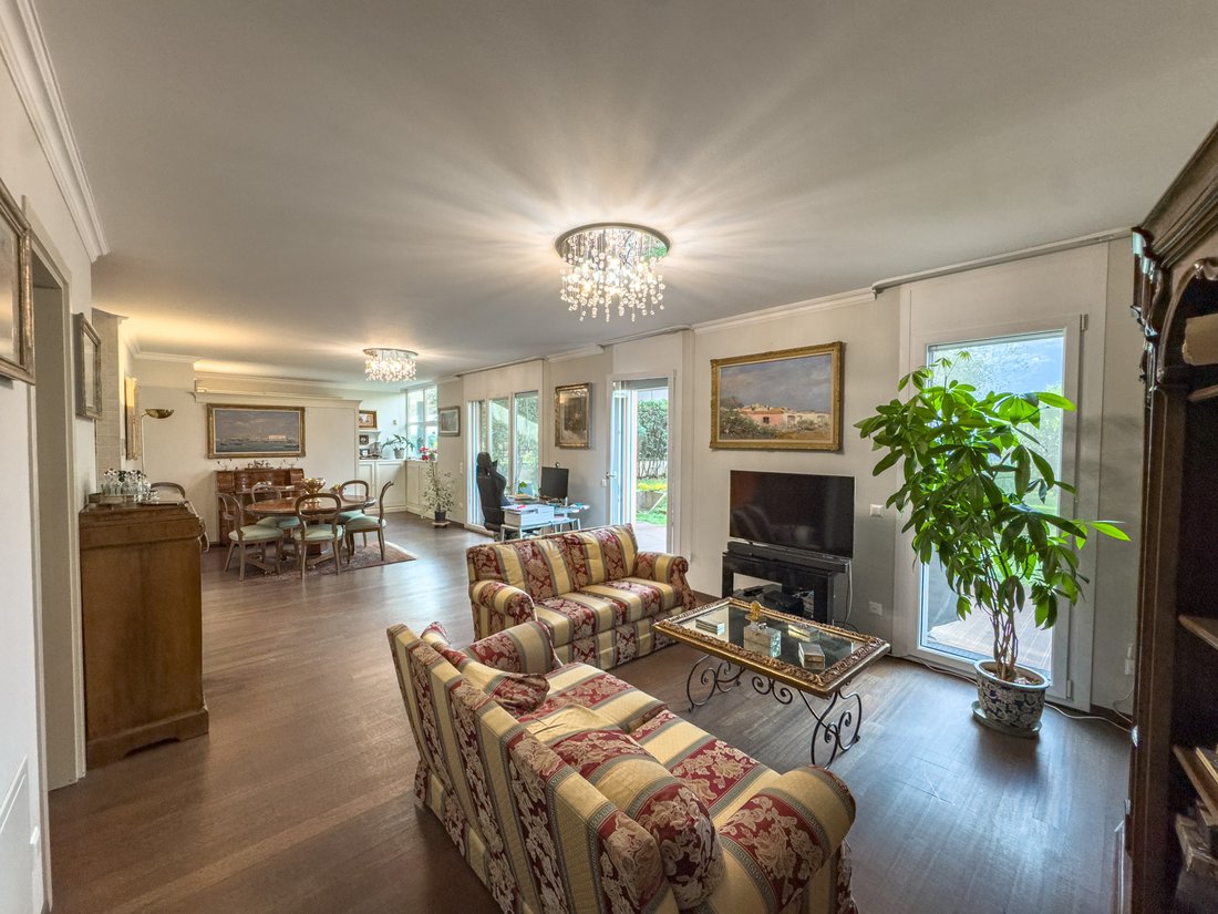 Wohnung in Bissone, Tessin, Schweiz 1 - 18524204