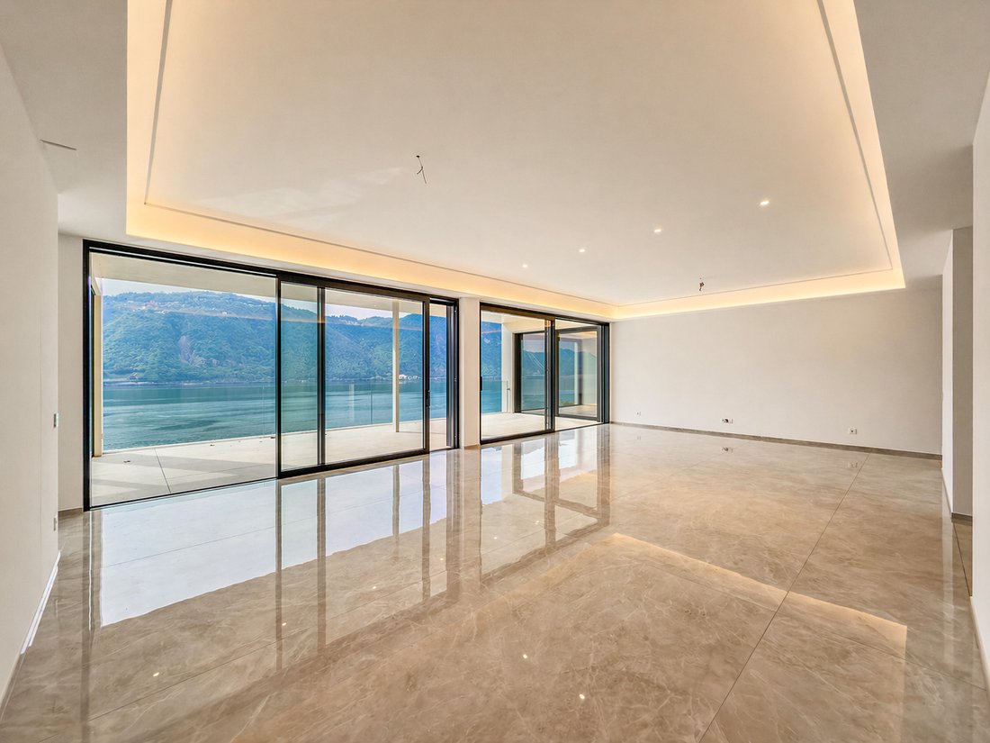 Apartment in Bissone, Ticino, Switzerland 1 - 18524224