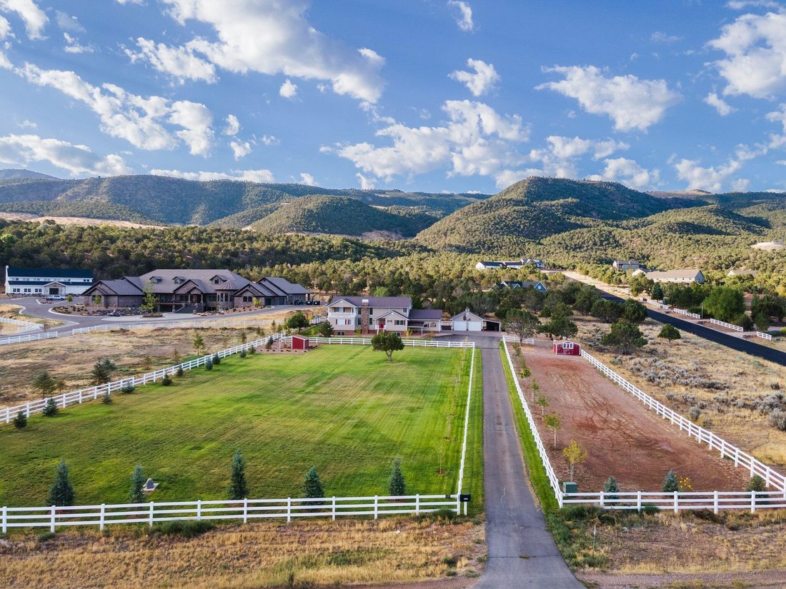 House in Parowan, Utah, United States 3 - 18522858