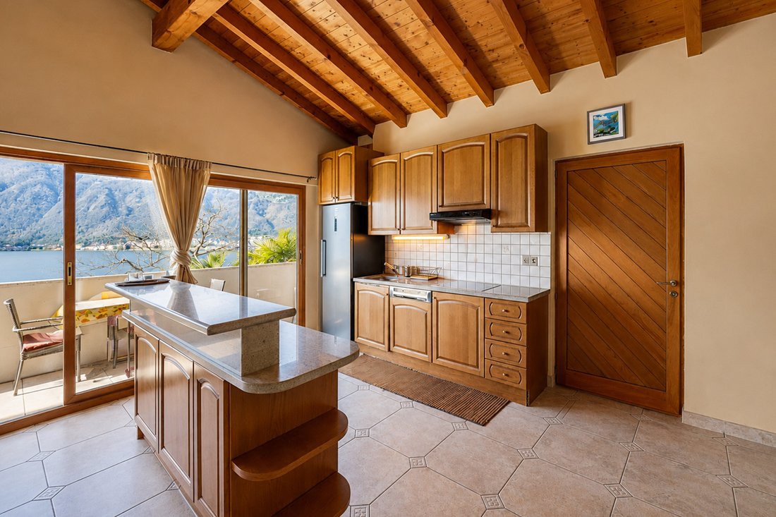 Haus in Bissone, Tessin, Schweiz 3 - 18523768