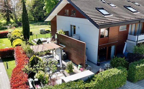 Apartamento en Bursinel, Cantón de Vaud, Suiza 1