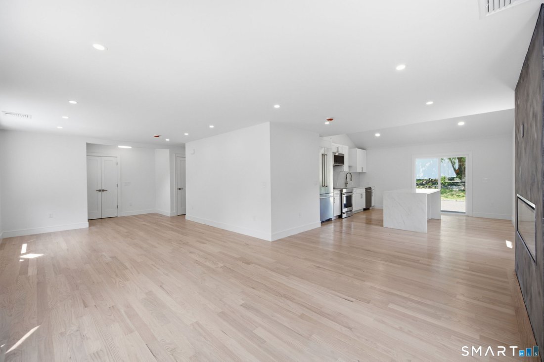 House in Norwalk, Connecticut, United States 4 - 18523774