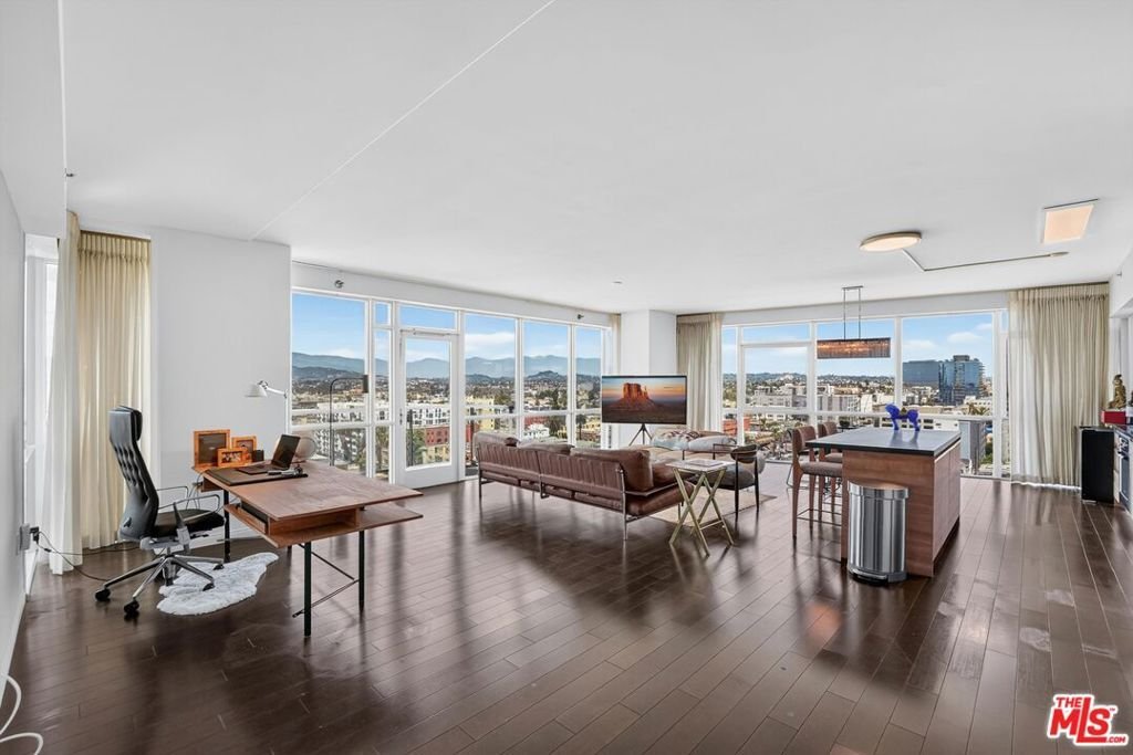 Condo in Los Angeles, California, United States 2 - 18442347
