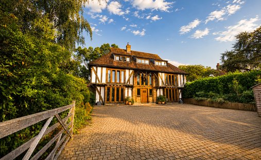 House in High Beech, Loughton, England 1