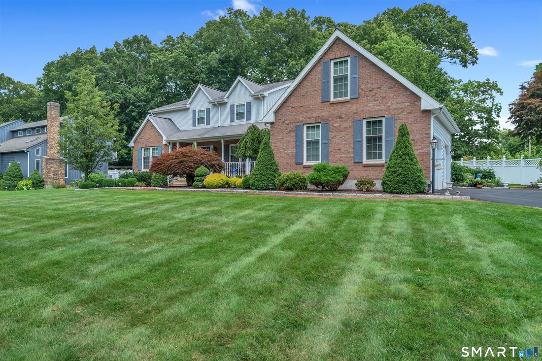 House in Southington, Connecticut, United States 2 - 18523781