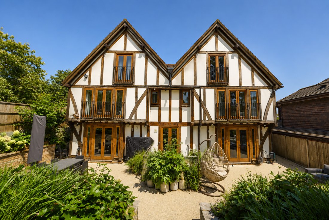 House in High Beech, Loughton, England 1 - 18524547