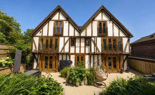 House in High Beech, Loughton, England 1
